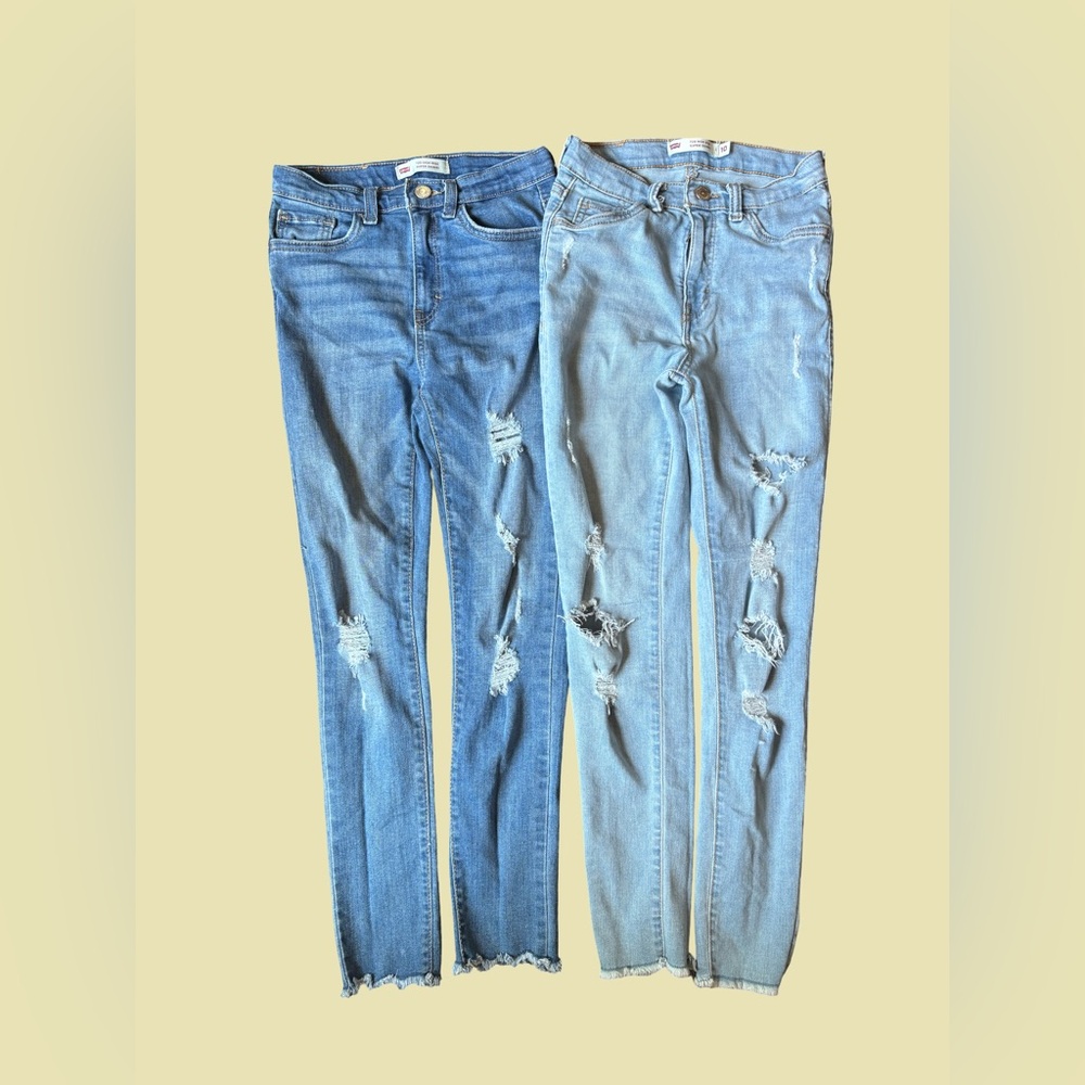 🍭 Levi’s Distressed Skinny Jeans x 2